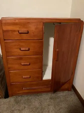 Dresser