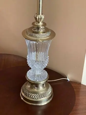 GORGEOUS REMBRANDT STIFFEL CRYSTAL LAMP