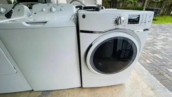 Washer&dryer Pair