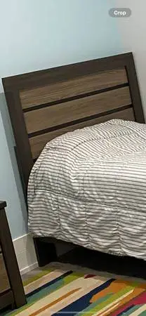 Twin size bed