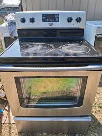 Maytag oven, stove, works great