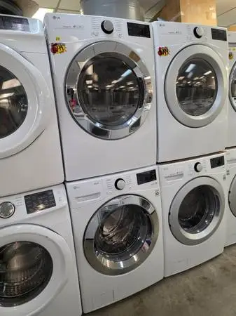 Lg thinq white washer and gas dryer