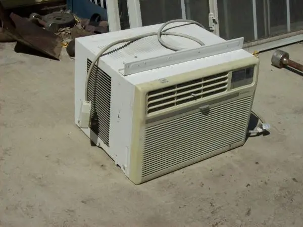 AIR CONDITIONER