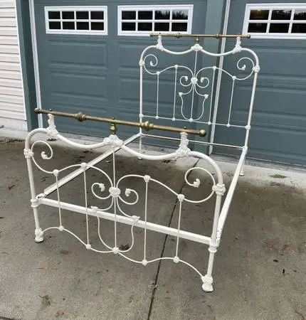 Antique Standard Bed Iron Bed Frame