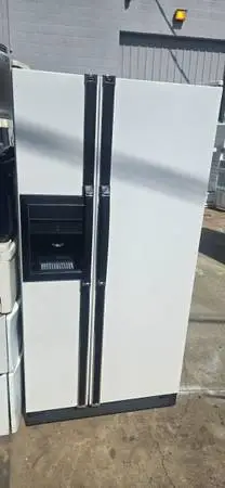KENMORE 20 CU.FT SIDE BY SIDE REFRIGERATOR 3 MONTHS WARRANTY N DELIVER