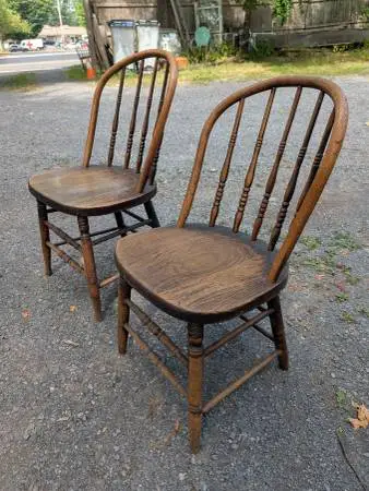 Two Antique Farmhouse Windsor Chairs Spindle Back Kitchen