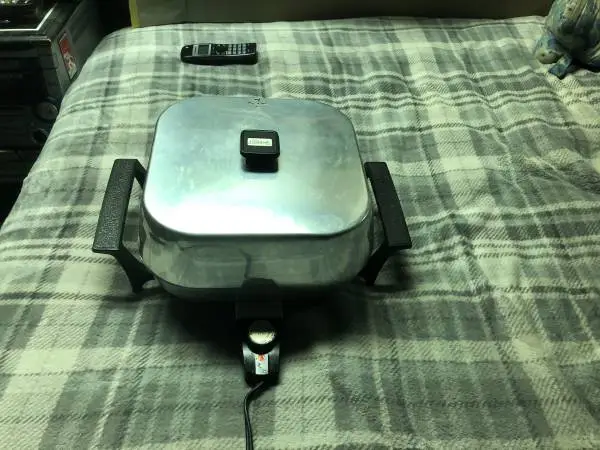 Vintage Sears Electric Aluminum Skillet Frying Pan with Lid