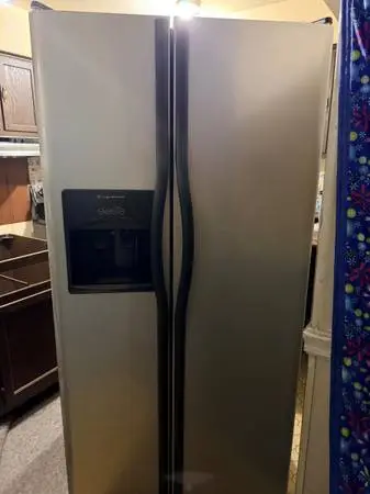 refrigerator free
