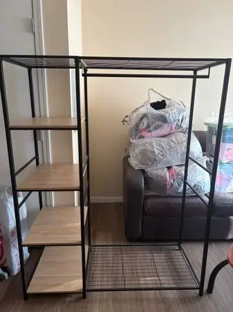 closet rack NEED TO SELL URGENTLY