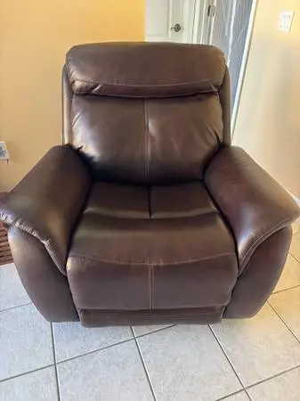 Like-New Shane Leather Power Recliner With Power Headrest