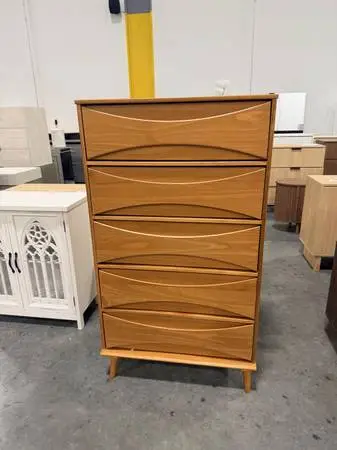 Mid-Century Modern Caramel 5-Drawer 30 Dresser Chest Curved Detailing