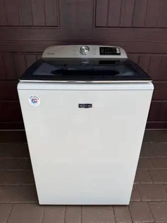 BRAND NEW CON SUPERSIZE CAPACITY PLUS MAYTAG BRAVO WASHER