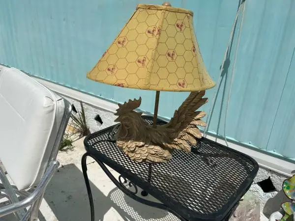 Rooster chicken lamp