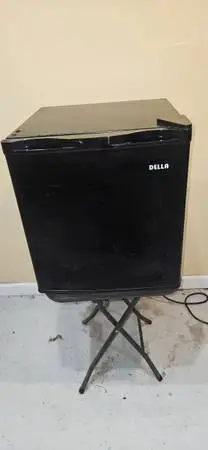 Mini refrigerator