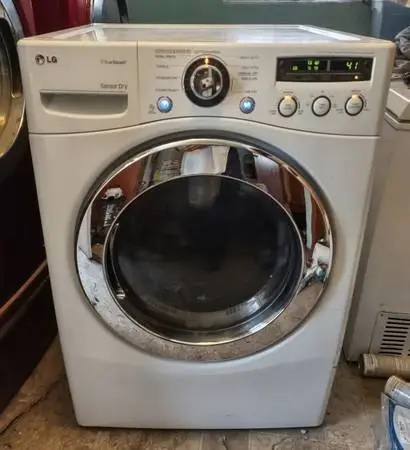ELECTRIC DRYER LG TRUE STEAM SUPER CAPACITY STACKABLE