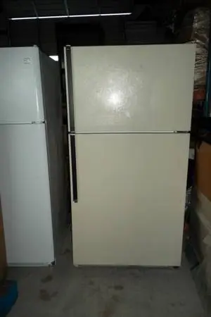 Kenmore ColdSpot 106 Top Freezer Refrigerator 20 Cu Ft Works GREAT