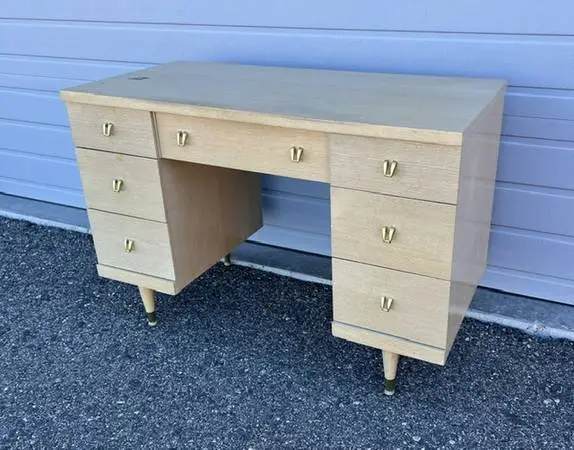 More Mid-Century Furniture at Creative Bargains