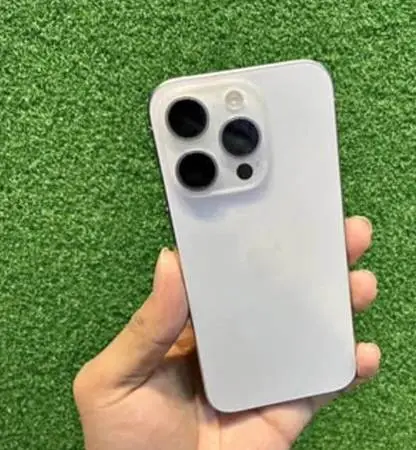 IPhone 15 pro unlocked 5G