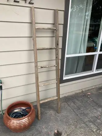Blanket ladder