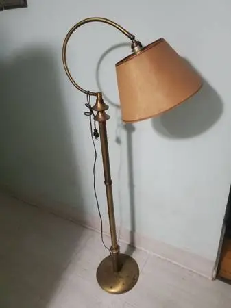 MCM Brass Floor Lamp W/ Swiveling Socket