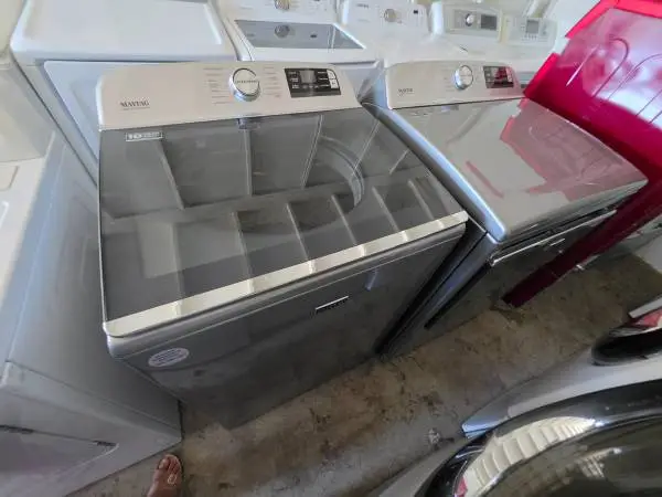 5.3 cu ft maytag extra power jumbo washer and gas dryer