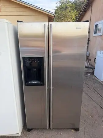 Jenn-Air Silver Stainless Steel Refrigerator For Sale $275 Or OBO
