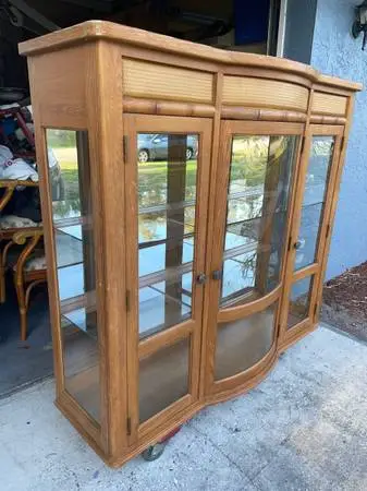 Rooms To Go Tropical Style China Cabinet Glass Display