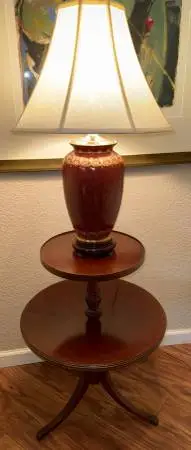 MERSMAN CHERRY 2-TIER QUEEN ANNE PEDESTAL LAMP END SIDE TABLE INLAY DE