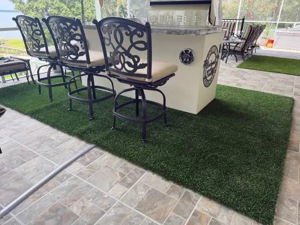 SANTA MONICA CAST ALUMINUM BAR STOOLS