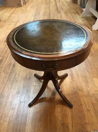 Table-Round Drum Table