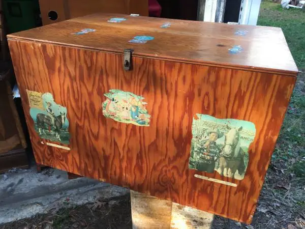Vintage handmade Toy Chest