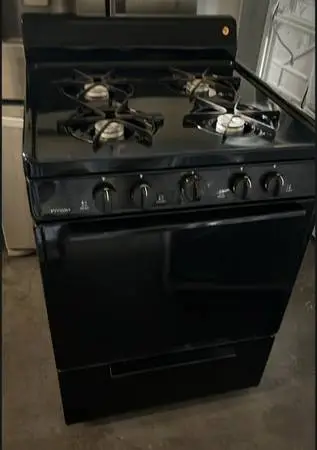 Small 24 gas stove -electric ignition✅.