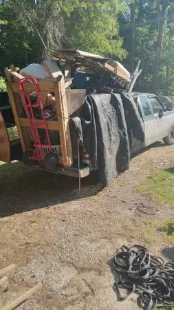 Come get junk, metal,trash