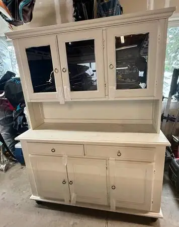 Solid Pine Hutch