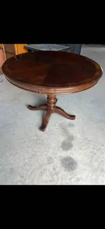 Ashley Furniture Dining Set w/4 Chairs