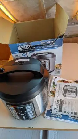 Various Small Appliances