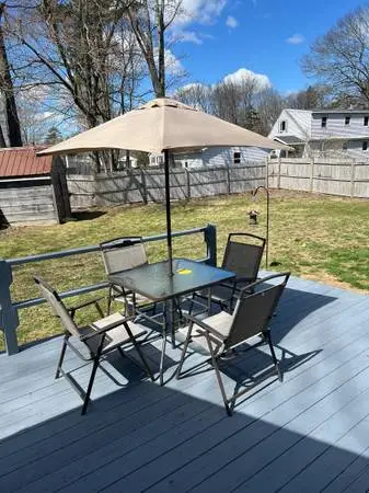 NICE Outdoor Patio Set - Can Deliver