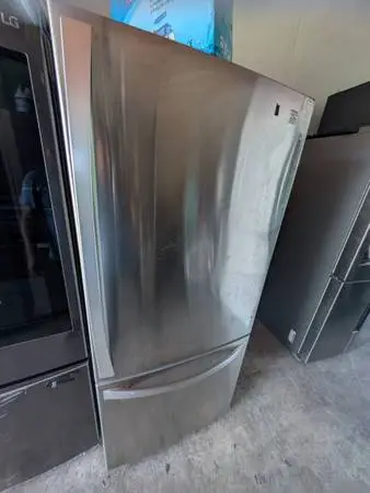 Bottom freezer Refrigerator Kenmore