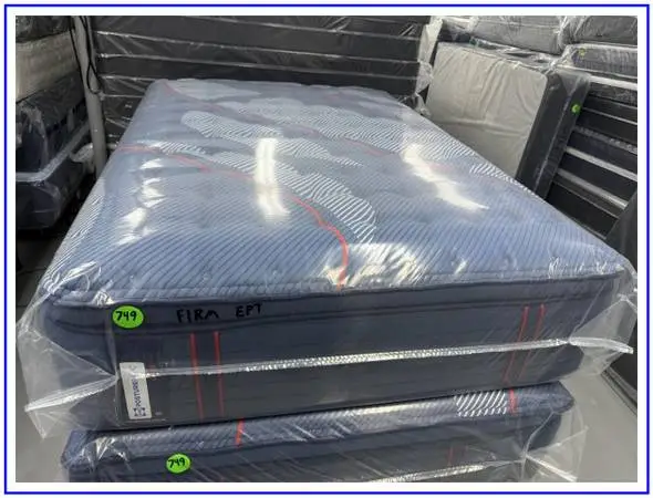 Full Size Sealy Posturepedic Elite Pillow Top Mattress & Box Bed