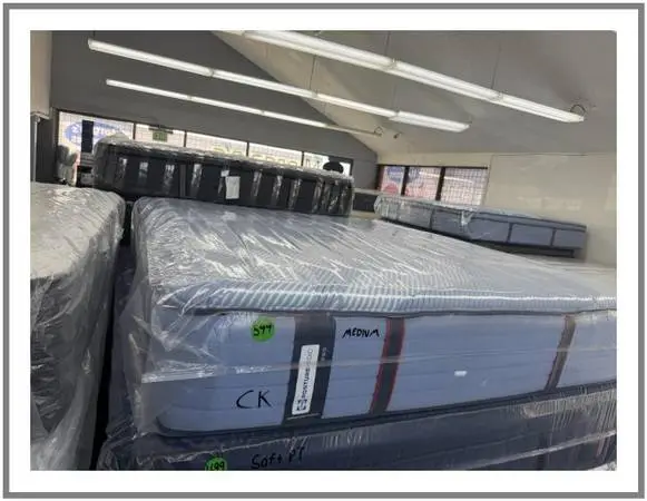 CALIFORNIA KING SIZE SEALY POSTUREPEDIC PRO MATTRESS & BOXES BED