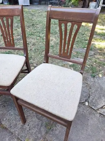 STAKMORE FOLDING WOODEN CHAIRS