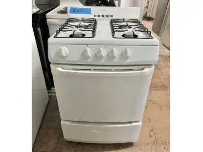 Gas stove Hot point30$250 typically cost between $700.00 and $1000.00