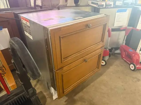 27W Brown Sub Zero Double Drawer Refrigerator Wood Model ID-27R Used