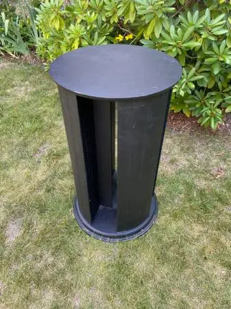 Rotating display stand