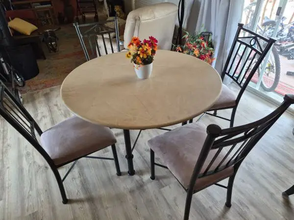 Lovely Dining Set. Stone Top and 4 Chairs.