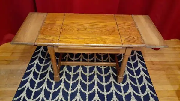 Antique Solid Wood Oak Draw Leaf Coffee Table