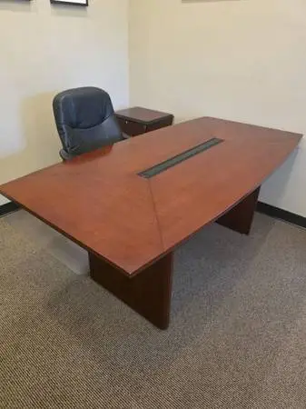 6FT OFFICE DESK WITH 2 DRAWER CABINET