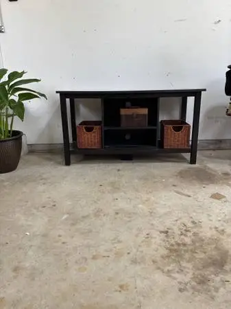 Accent Table/ TV Stand