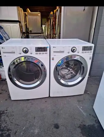 Lg washer and gas dryer set