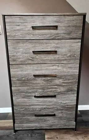 Dresser